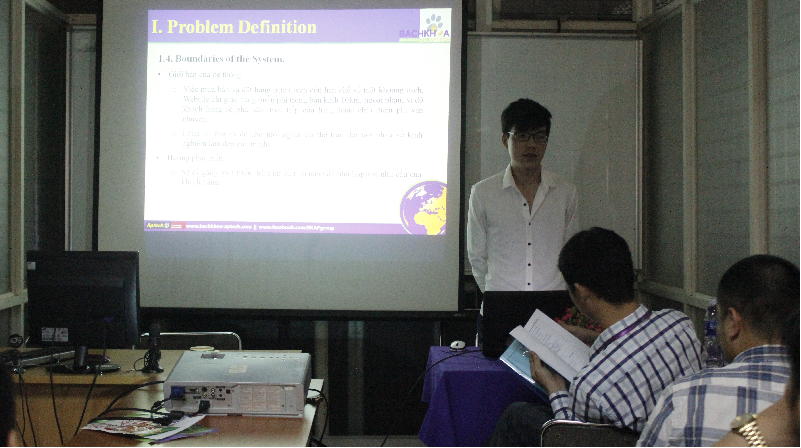 sinh-vien-bachkhoa-aptech-tu-tin-toa-sang-tai-le-bao-ve-do-an-cuoi-khoa-cac-lop-lap-trinh-php-01